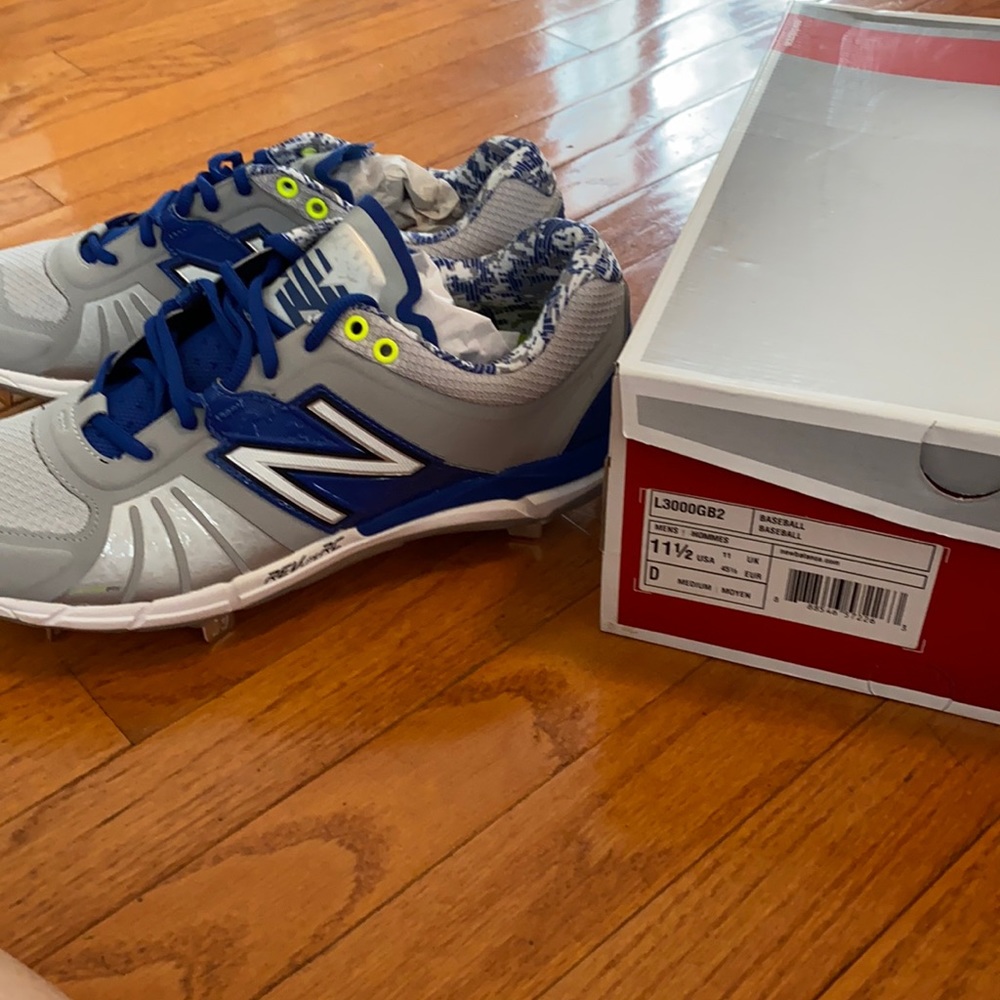 New- New Balance Cleats sz 11.5